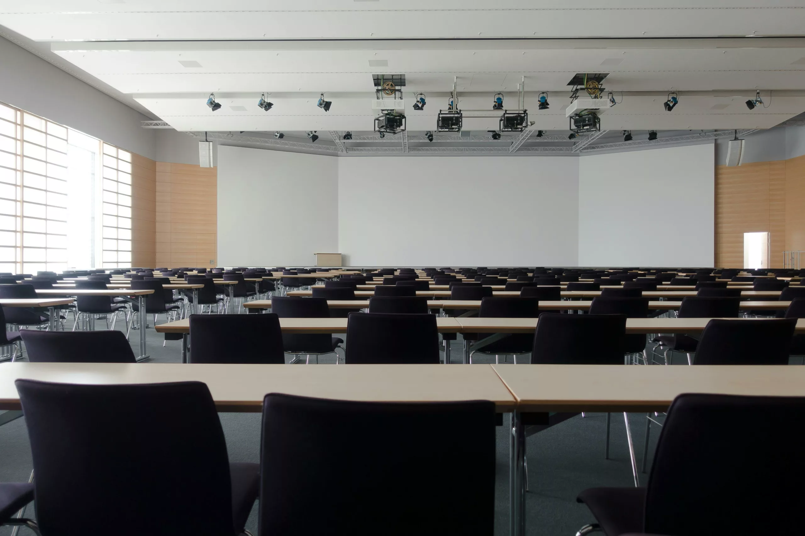 Photo d'une salle de classe vide